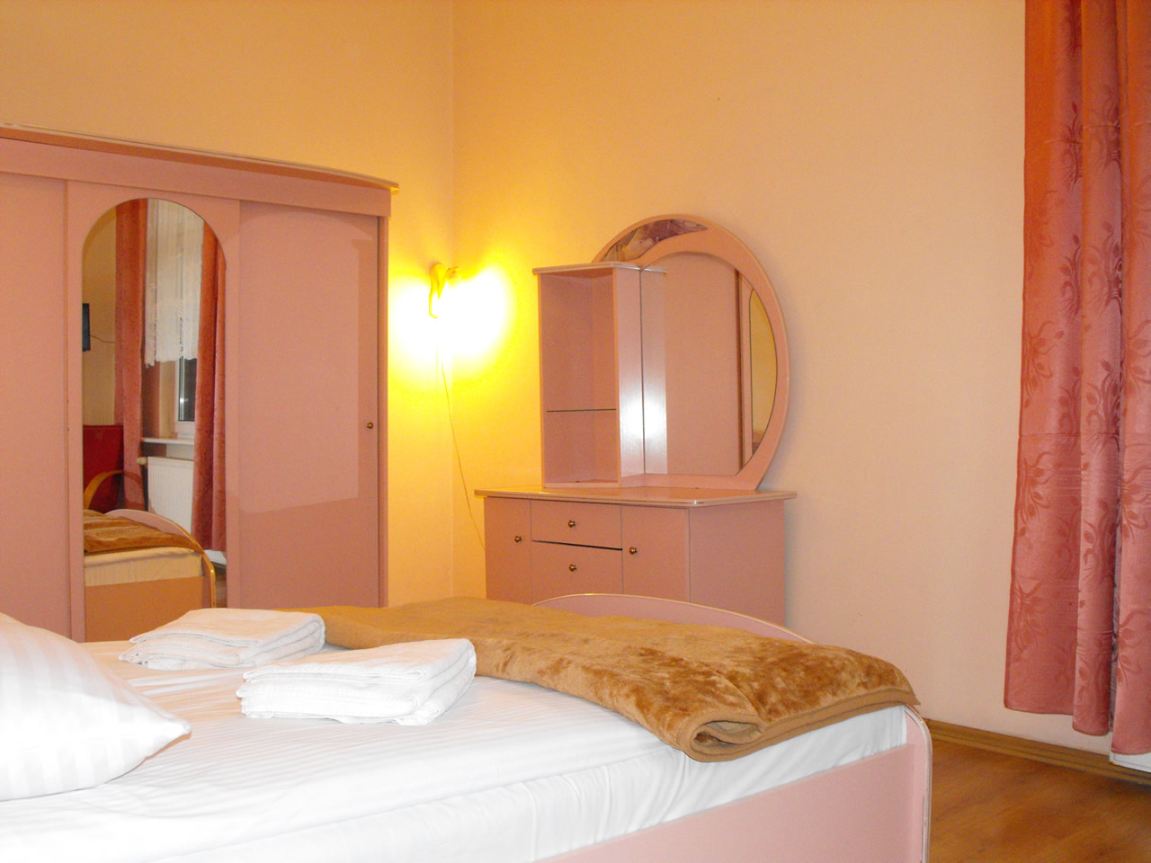 Pokój 2+1 z Łazienką (Studio)